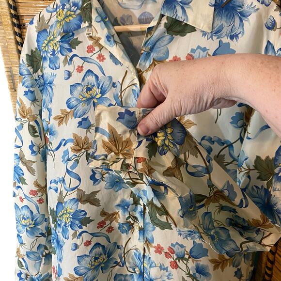 Vintage STUNT 100% Silk Floral Button Down Shirt Blue Beige Medium cottagecore - Picture 3 of 7